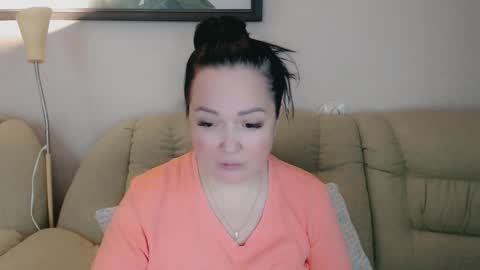 Snapshot of infinity_loveliness chatting on November 11, 7:52 am Infinity online show from November 11, 7:52 am