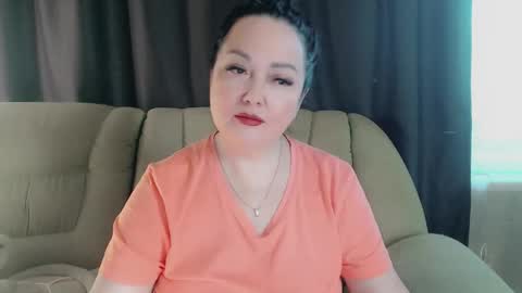 Snapshot of infinity_loveliness chatting on November 24, 8:03 am Infinity online show from November 24, 8:03 am