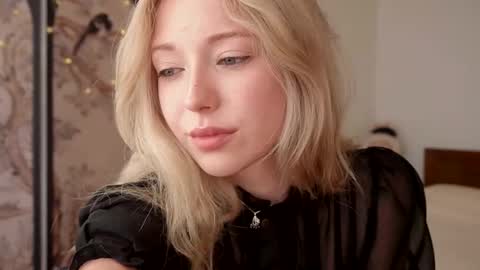 Snapshot of infinitysoul_ chatting on December 5, 6:44 am Alexa.. Inst Fansly infinitysoul online show from December 5, 6:44 am