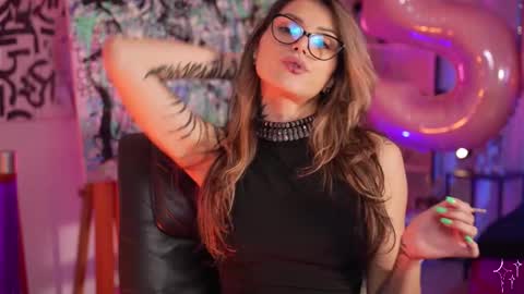 Snapshot of informal_ chatting on February 23, 4:39 am MAL --- online show from February 23, 4:39 am