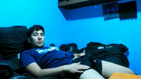 Iagust  online show from April 21, 2:51 am