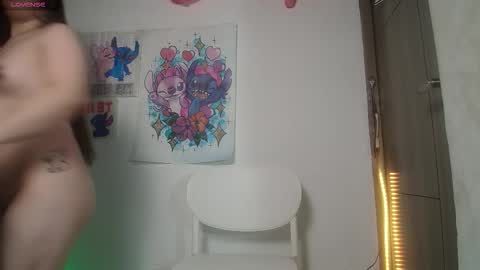 Snapshot of ingrid_casas chatting on September 11, 10:10 pm Ingrid petite online show from September 11, 10:10 pm