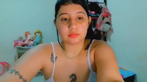 Snapshot of inid_sinclair chatting on February 3, 7:57 am inid_sinclair online show from February 3, 7:57 am