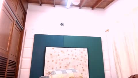 inkedsabrina online show from February 16, 1:36 am