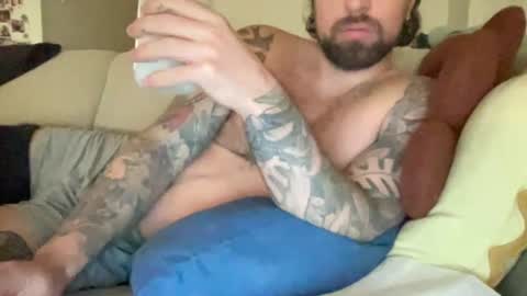 inktyler online show from February 9, 3:22 am