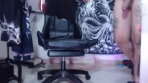 Snapshot of inmortal_master chatting on October 14, 5:03 pm inmortal lamb online show from October 14, 5:03 pm