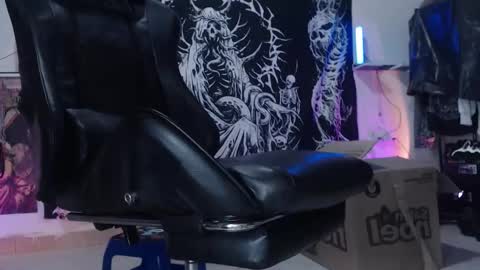 Snapshot of inmortal_master chatting on November 2, 10:50 am inmortal lamb online show from November 2, 10:50 am