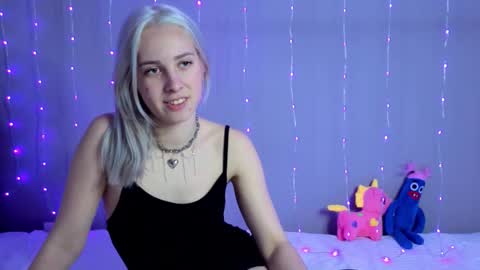 Kate online show from January 7, 5:04 pm