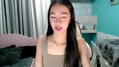 Reign online show from April 7, 3:34 pm