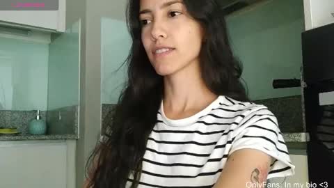 Laroa online show from March 22, 8:12 pm