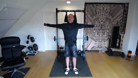 Snapshot of insanemaxxx chatting on December 9, 10:11 am insanemaxxx online show from December 9, 10:11 am