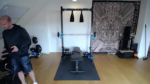 Snapshot of insanemaxxx chatting on December 13, 9:46 am insanemaxxx online show from December 13, 9:46 am