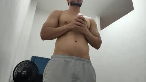 INSTAGRAM  camilodlx online show from November 29, 2:53 pm