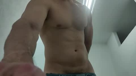 INSTAGRAM  camilodlx online show from January 17, 4:43 pm