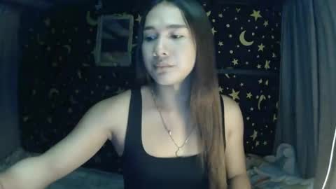 Snapshot of insulting_whoreifica chatting on January 6, 4:02 pm MAXINE online show from January 6, 4:02 pm