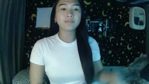 Snapshot of insulting_whoreifica chatting on December 20, 11:12 pm MAXINE online show from December 20, 11:12 pm