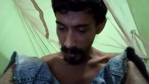 interne8famous online show from November 7, 8:20 pm