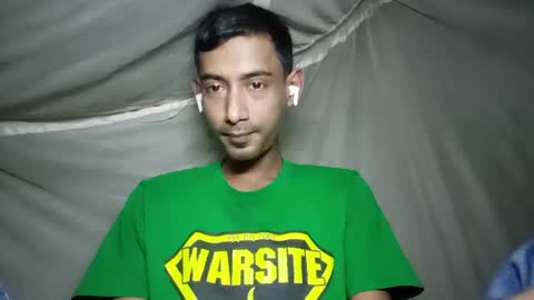 interne8famous online show from November 12, 8:48 am