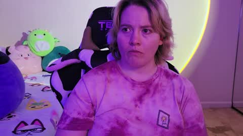 Faye online show from December 29, 9:30 pm