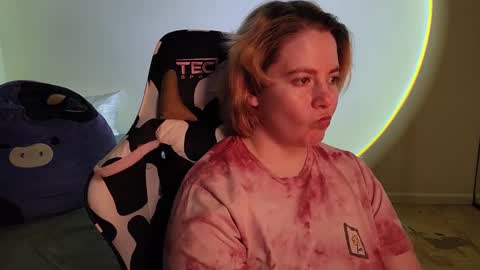 Faye online show from January 17, 4:28 am