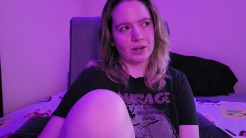 Faye online show from November 4, 7:18 am