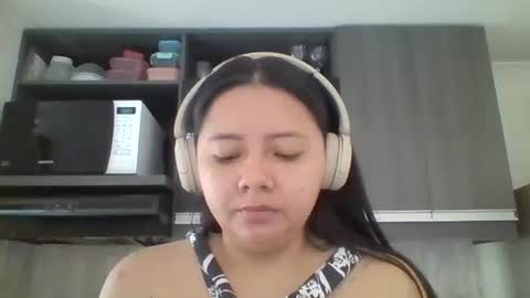 Iris 3 online show from April 7, 2:39 pm