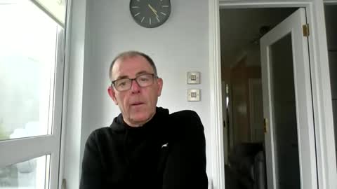 inthemood63 online show from October 10, 3:22 pm