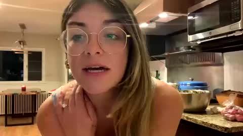 Snapshot of intothewoodswego chatting on October 11, 9:46 pm IntoTheWoodsWeGo online show from October 11, 9:46 pm