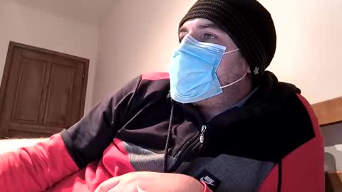 Snapshot of iplaywithu221 chatting on December 8, 10:14 pm iplaywithu221 online show from December 8, 10:14 pm