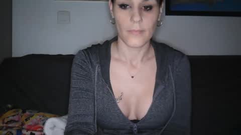 Snapshot of irene141212 chatting on January 8, 11:34 am irene online show from January 8, 11:34 am