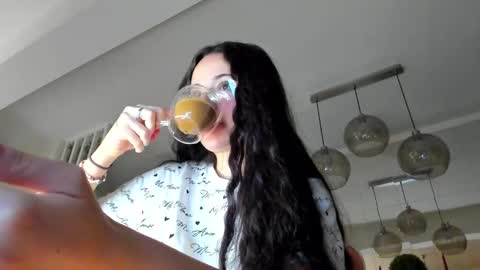 Ir s room online show from December 1, 5:23 am