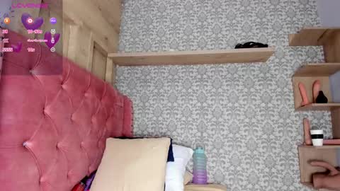 Snapshot of iris_charlotte chatting on October 4, 11:52 am Hot Charlotte online show from October 4, 11:52 am