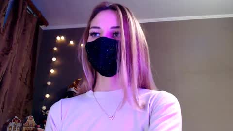 Lily online show from January 10, 2:41 pm