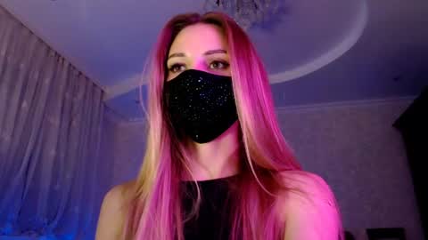 Snapshot of iris_lave chatting on June 10, 7:02 pm Lily online show from June 10, 7:02 pm