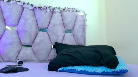 Iris online show from March 24, 6:13 pm