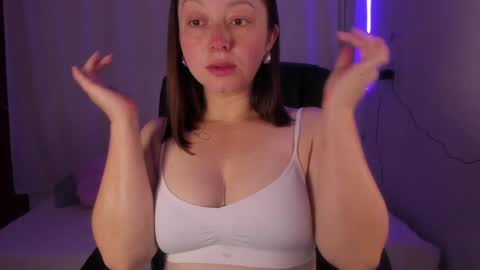 Snapshot of iris_marroquin chatting on December 22, 12:38 pm natalia online show from December 22, 12:38 pm