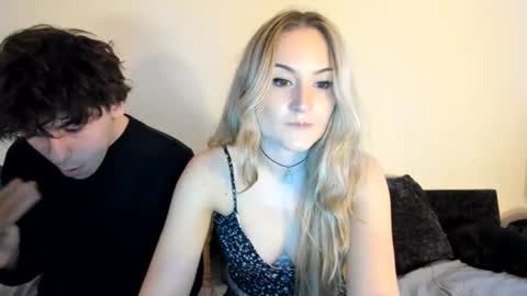 Snapshot of iris_roslin chatting on June 24, 2:21 am Iris 3 online show from June 24, 2:21 am
