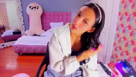 Iris online show from January 23, 10:32 am