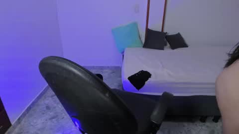 Iris online show from March 6, 8:48 pm