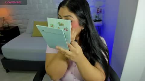 Snapshot of iris_torrez chatting on June 24, 12:26 pm Iris online show from June 24, 12:26 pm