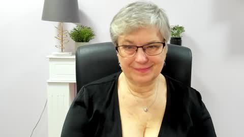 I R I S online show from April 10, 6:51 am