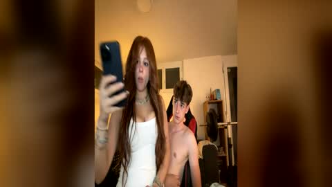 irisbabyyyyyyy online show from June 27, 12:37 am