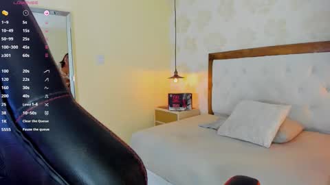 Snapshot of irisclark1 chatting on October 14, 7:36 pm Iris online show from October 14, 7:36 pm
