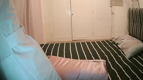 Iris online show from September 20, 2:34 am