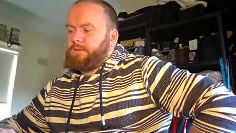 twitter theirishman205 online show from November 22, 1:21 pm