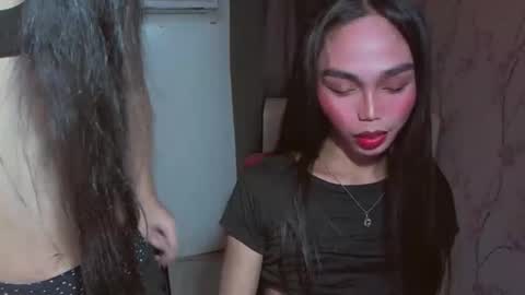 IRISH AND TRIXIE online show from March 13, 3:02 am