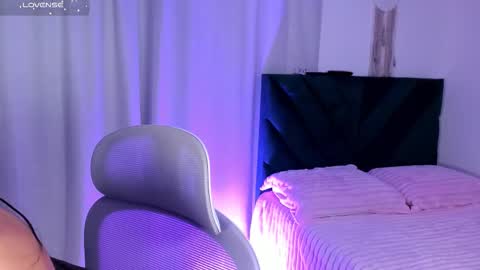 Snapshot of irismoira chatting on February 14, 11:07 am Iris Moira online show from February 14, 11:07 am