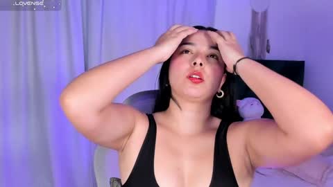 Iris Moira  online show from May 4, 11:39 am