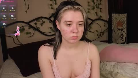 I am Cutie Iris3 online show from December 21, 7:15 am