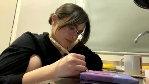 irisss31 online show from April 16, 7:14 pm